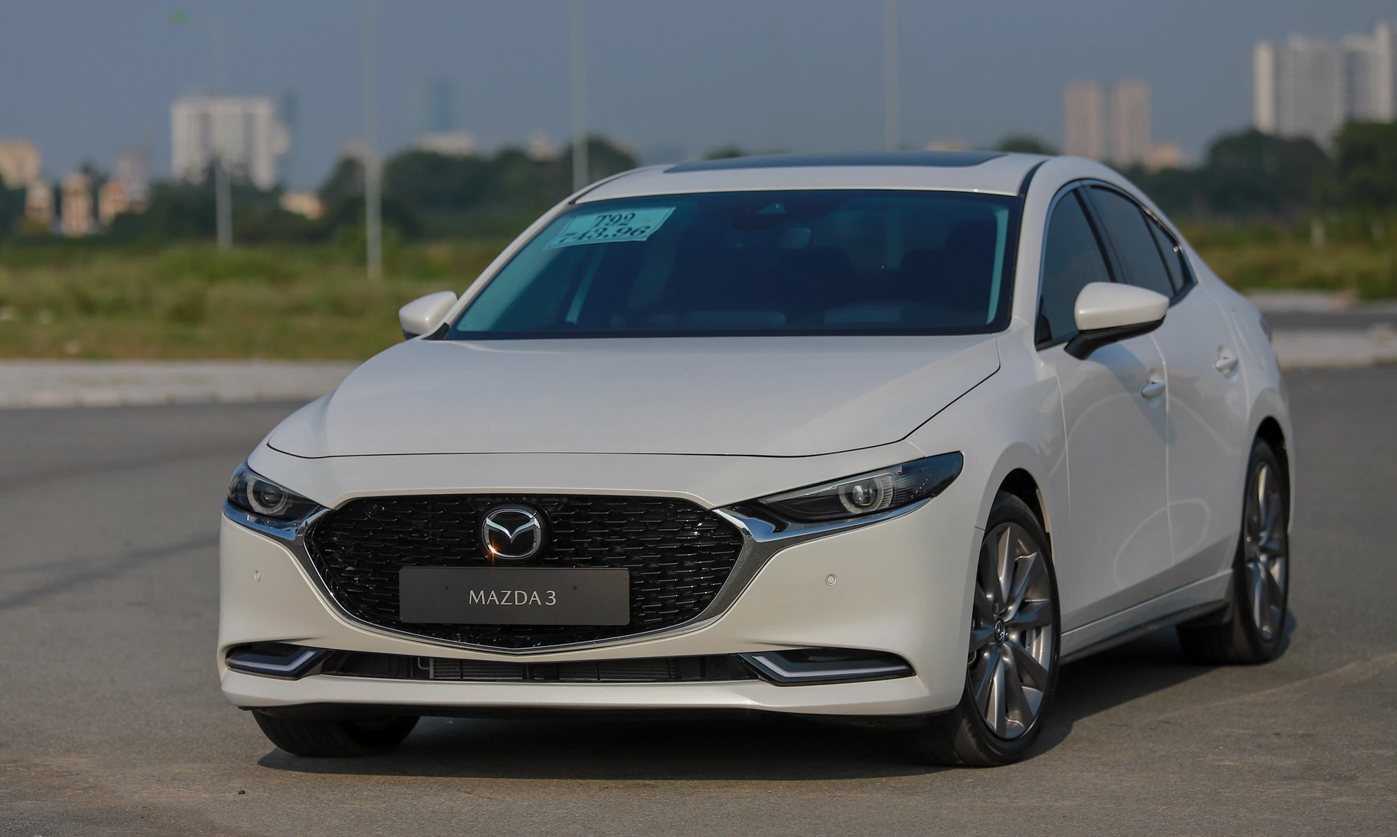 Chi tiết phần đuôi xe Mazda 3