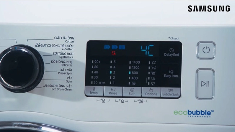 Chiếc máy giặt Samsung ở nhà báo mã lỗi 4C