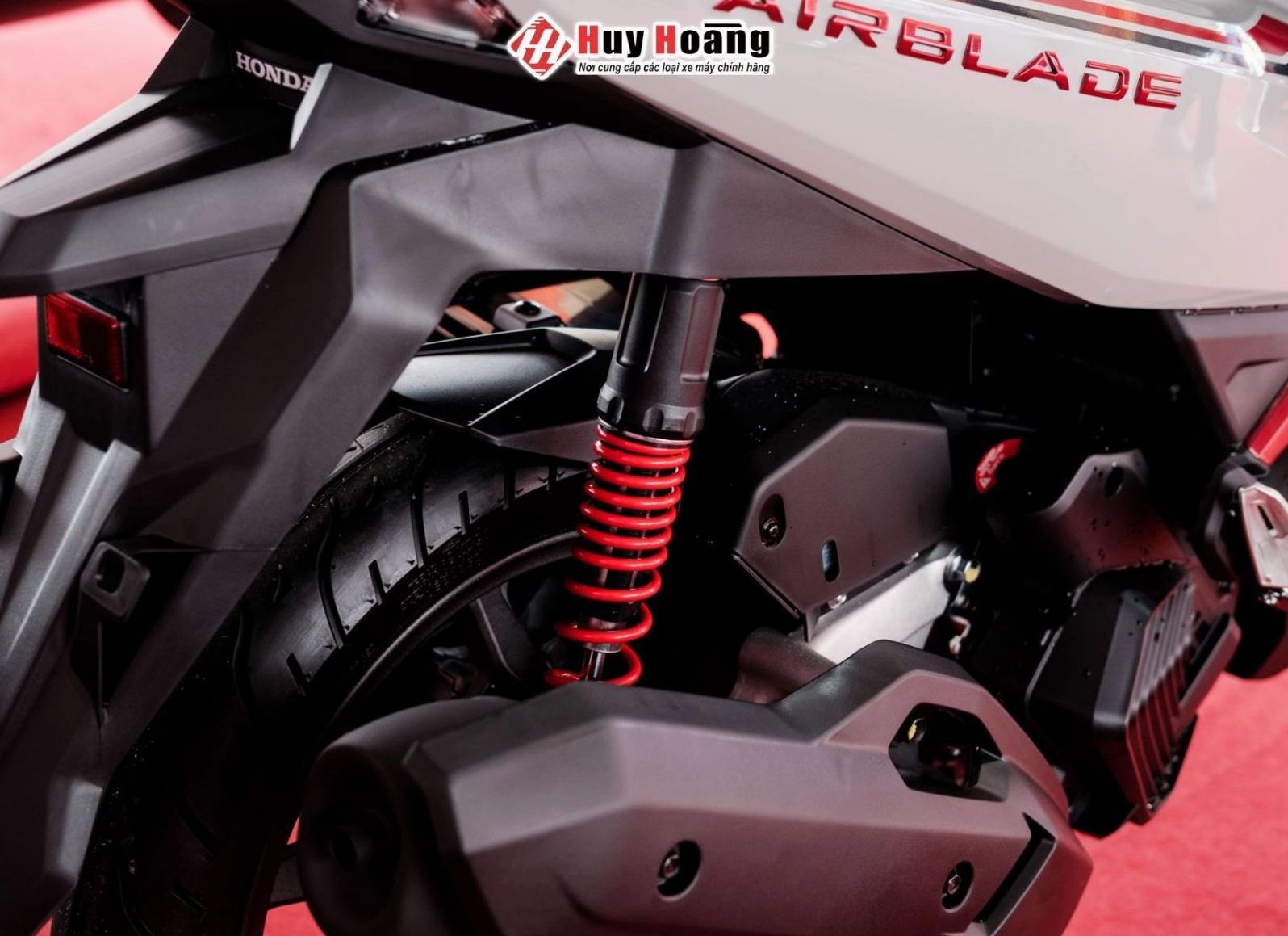Động cơ mạnh mẽ của xe Airblade thể thao