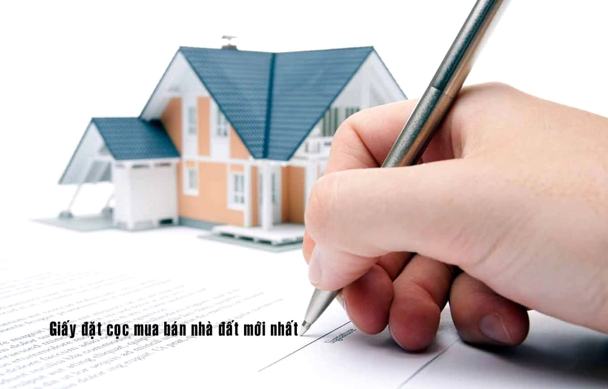 Giấy đặt cọc mua đất viết tay có cần công chứng để đảm bảo pháp lý không?
