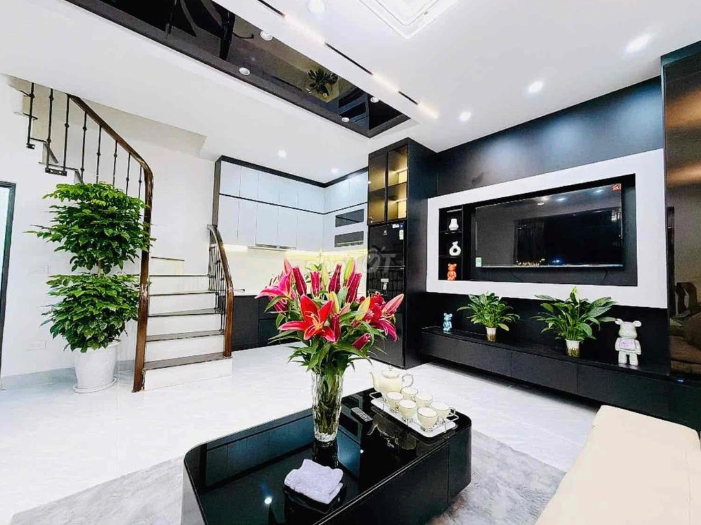 Mua bán Nhà ở Quận Hai Bà Trưng Hà Nội diện tích 31 m² giá 7,7 tỷ hình 3