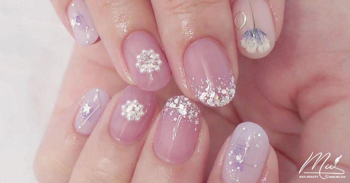 Nên cắt Móng tay ngày nào tốt nhất? Để gặp may mắn gia đình Hạnh Phúc