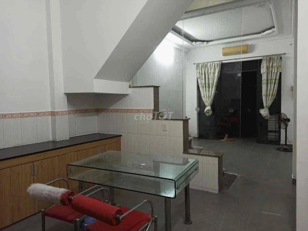 Nhà cho thuê nguyên căn tại Thành phố Thủ Đức với diện tích 72 m²