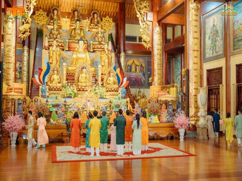 Những lưu ý khi đi chùa cầu bình an mà bạn cần nắm vững