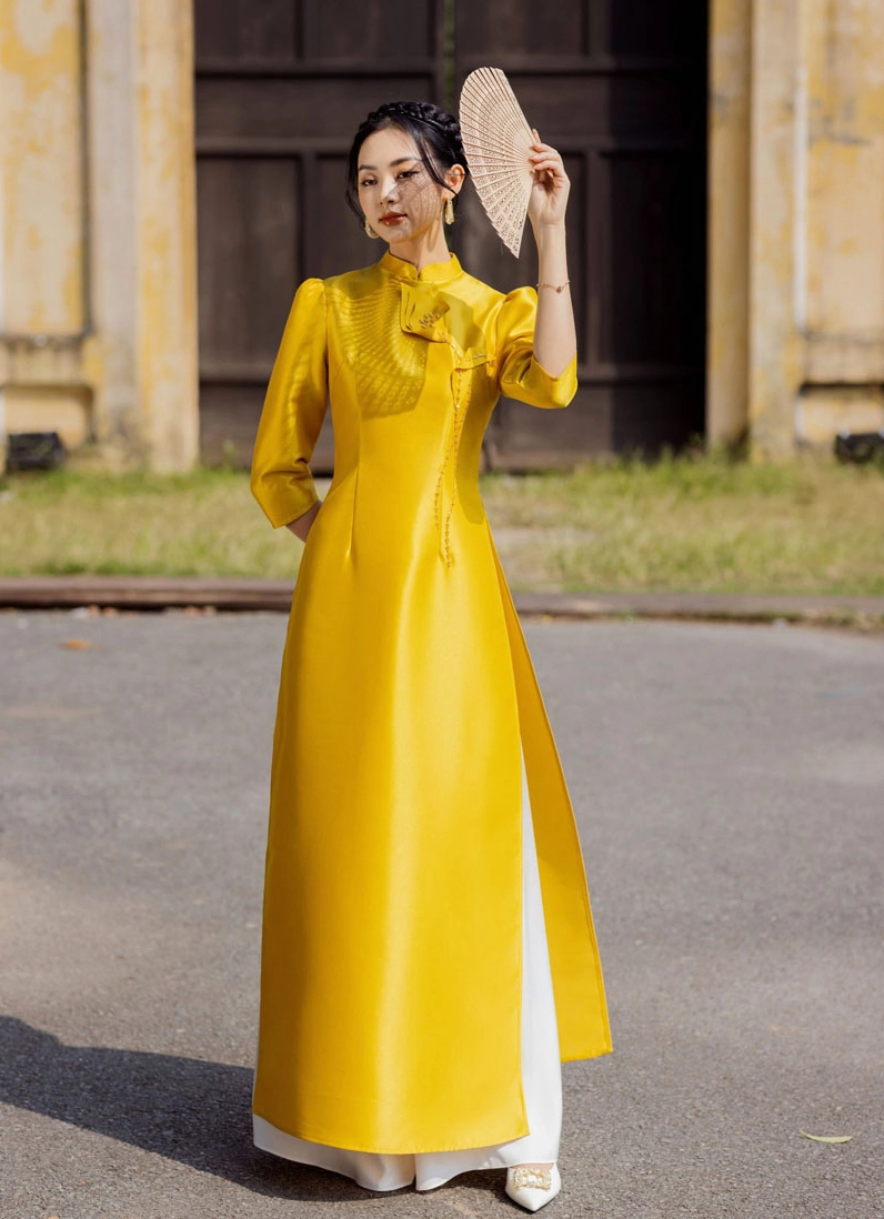 nữ sinh năm 1985 hợp màu gì