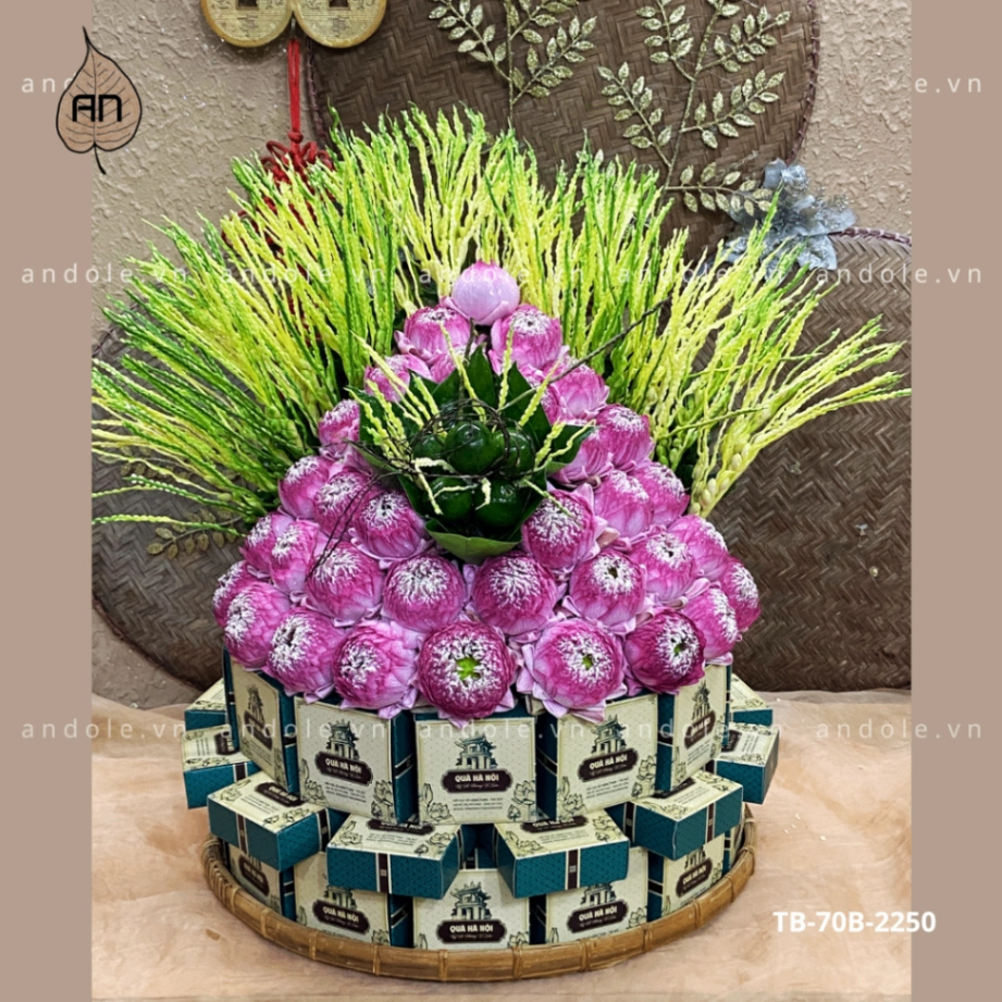 Tháp bánh cốm cúng lễ gia tiên