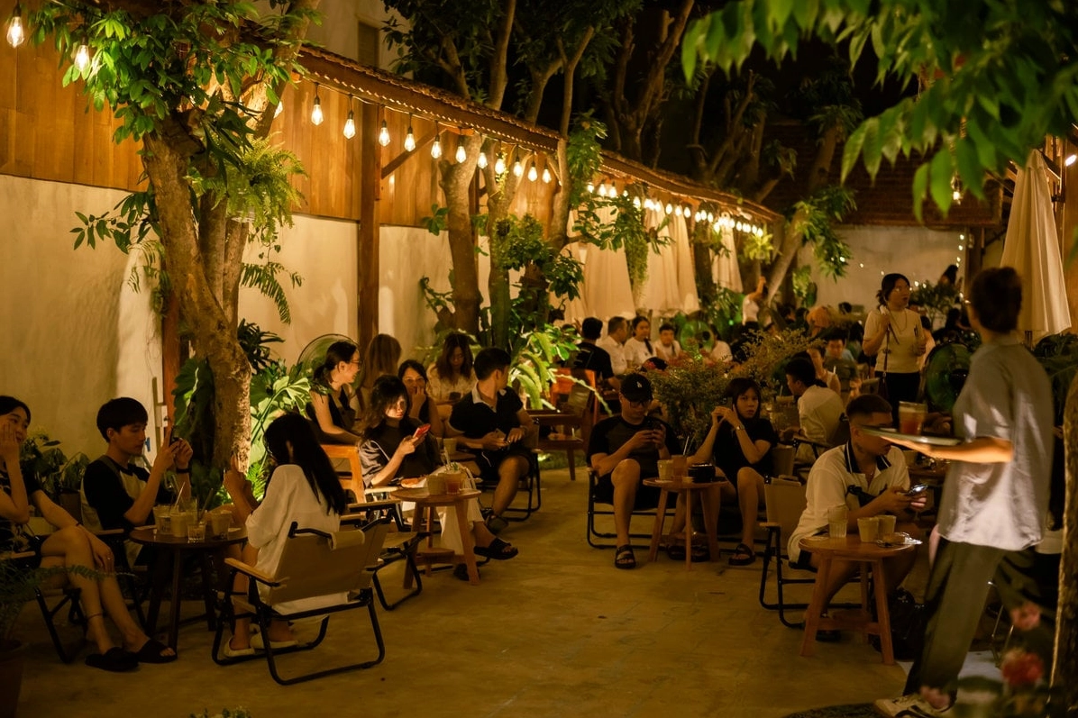 Trinh cafe có không gian rộng rãi, là nơi lý tưởng để tụ họp bạn bè