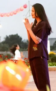 van-khan-di-chua-chuan-nhat-2026-cau-binh-an-tai-loc-tron-ve_771