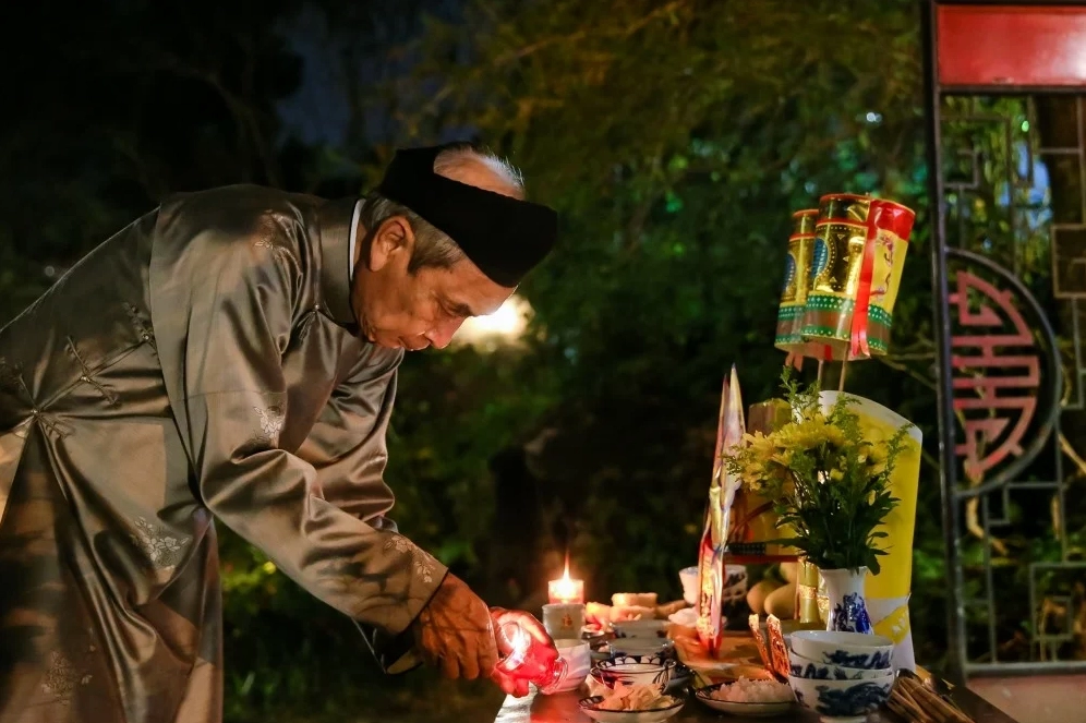 Văn khấn giao thừa trong nhà