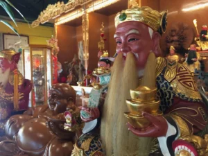 van-khan-le-ta-than-linh-tai-nha-chuan-xac-va-chi-tiet-nhat-_972
