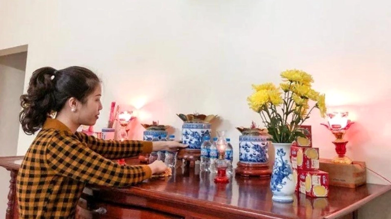 Văn khấn sau khi bao sái bàn thờ