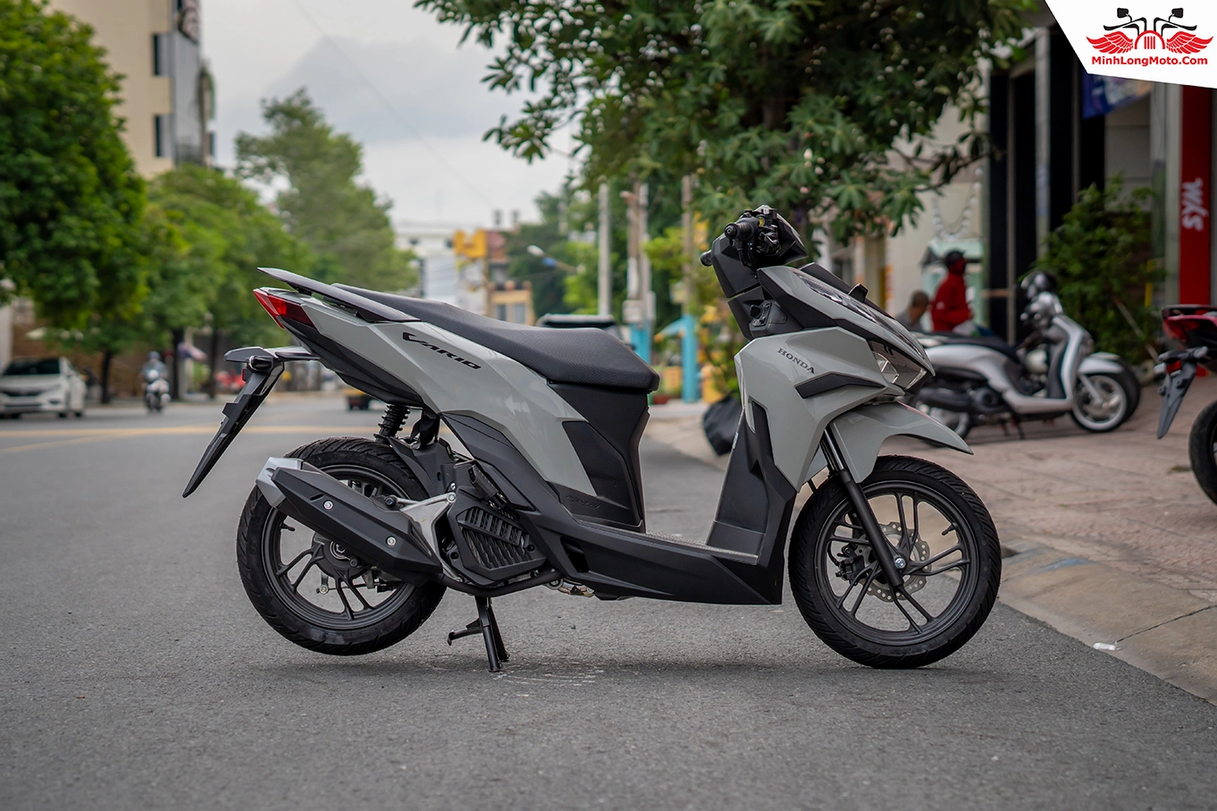 Vario 125 màu xám